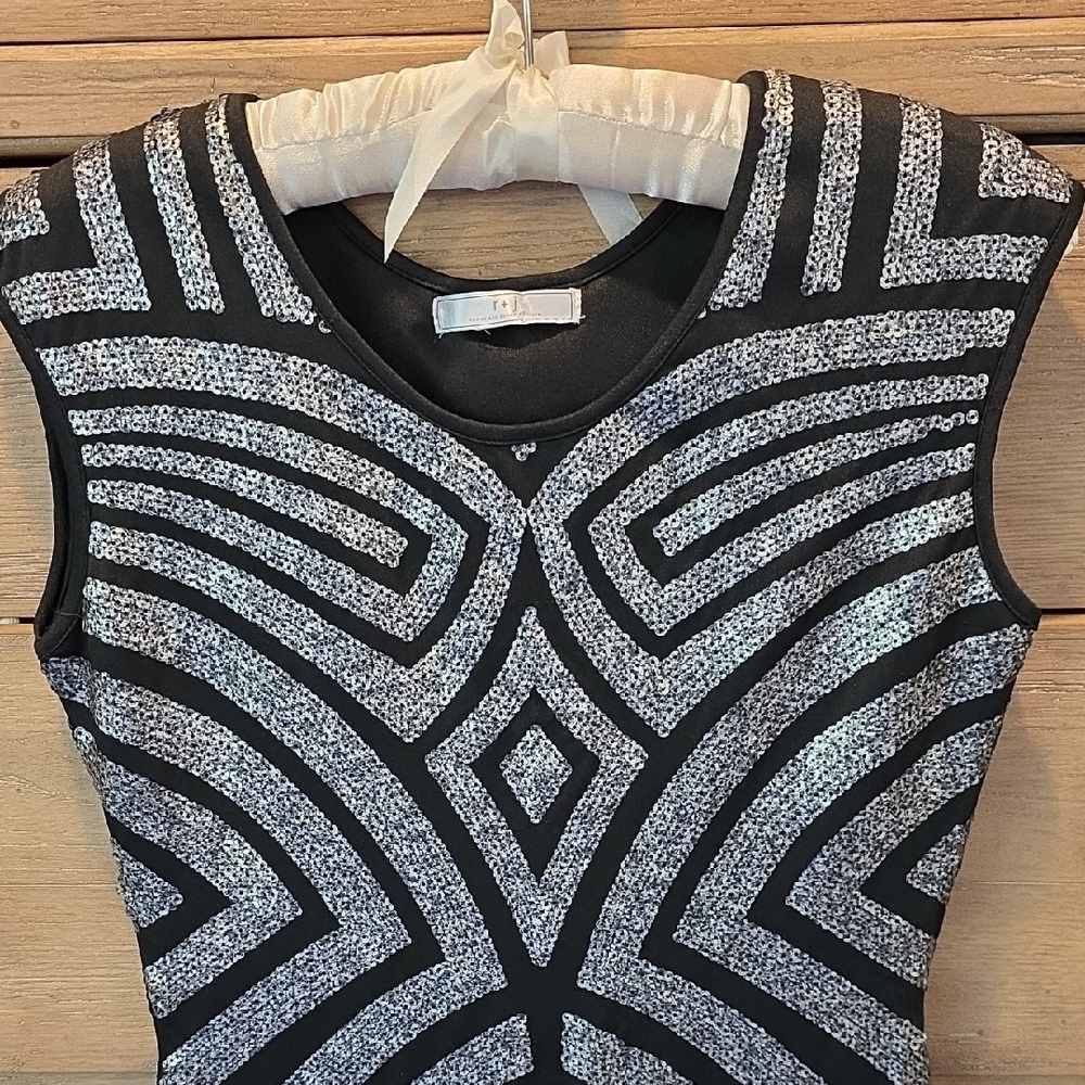Romeo & Juliet Couture Black and Silver Mini Dress - Picture 3 of 6
